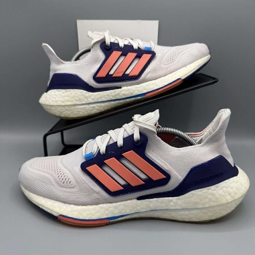 Adidas Ultraboost 22 Shoes Women's 8 White Indigo Athletic Running Sneakers